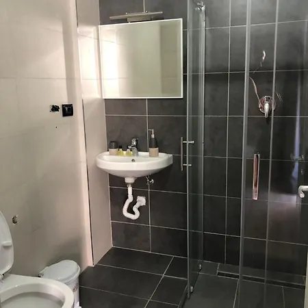 Hill's Hotel Saranda