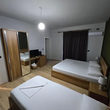 Hotel Hill's