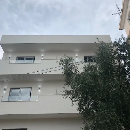 Hill's Hotel *